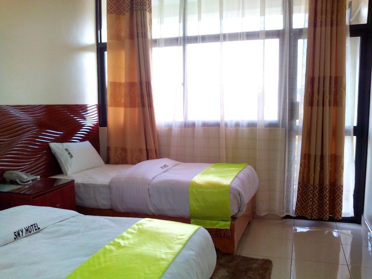 Hotel Ok Kampala Esterno foto
