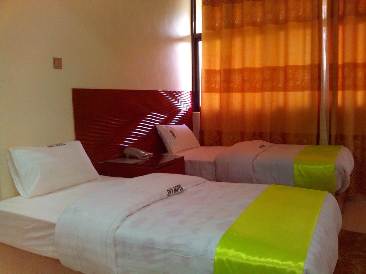 Hotel Ok Kampala Esterno foto