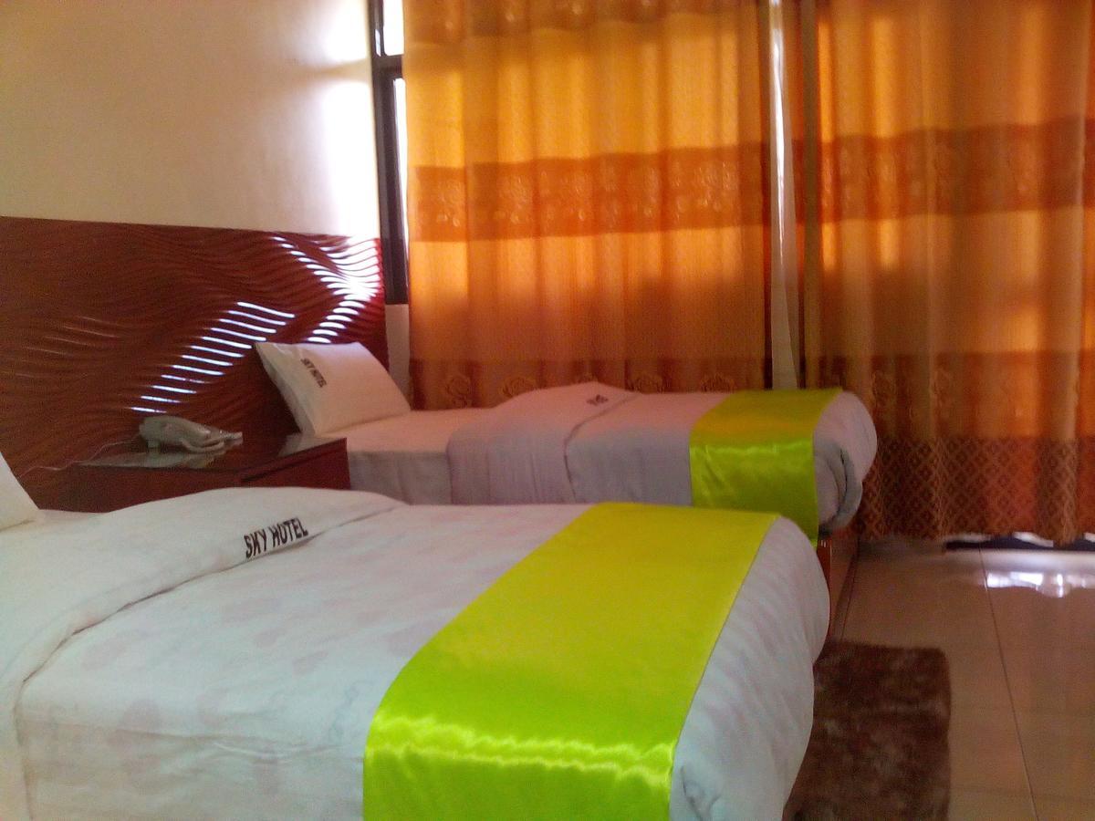 Hotel Ok Kampala Esterno foto