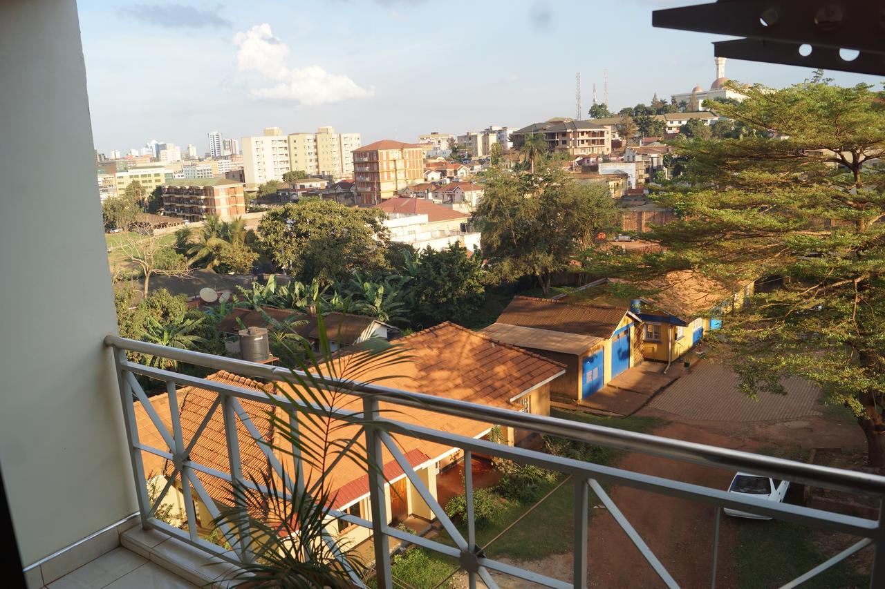 Hotel Ok Kampala Esterno foto