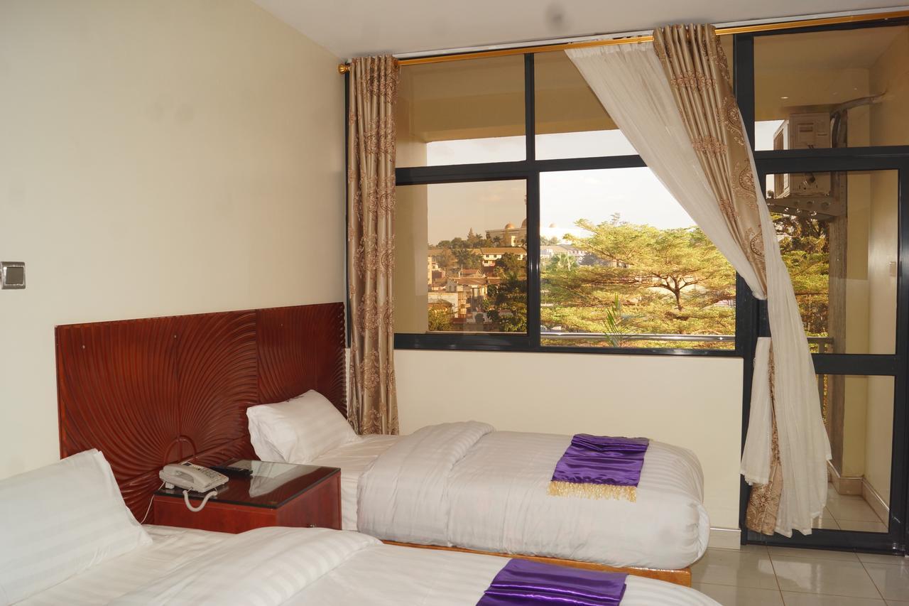 Hotel Ok Kampala Esterno foto