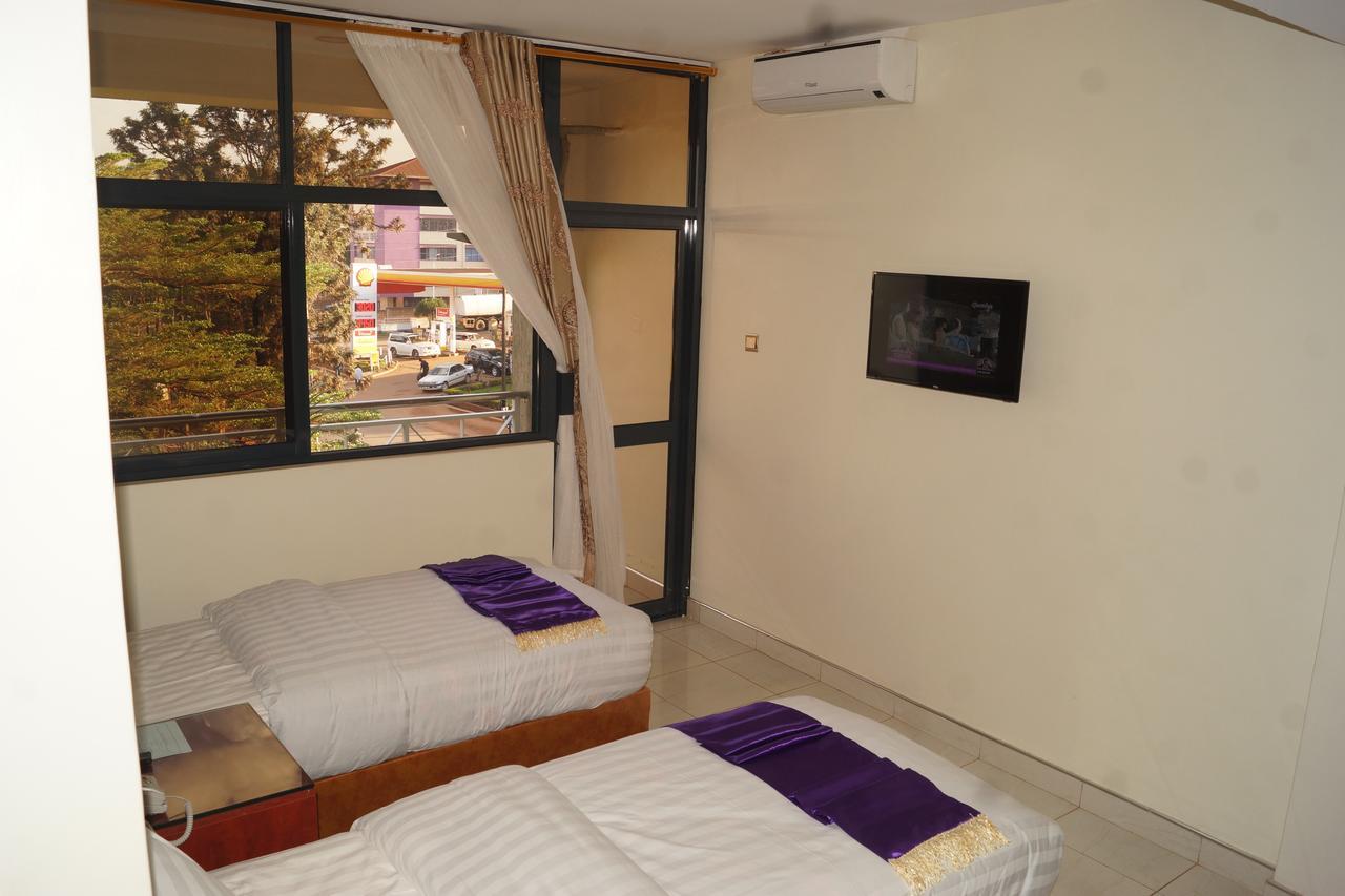 Hotel Ok Kampala Esterno foto