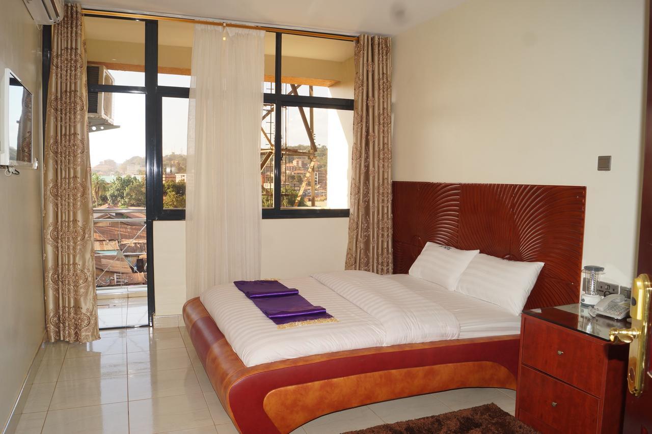 Hotel Ok Kampala Esterno foto