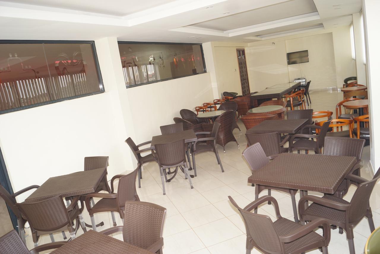 Hotel Ok Kampala Esterno foto