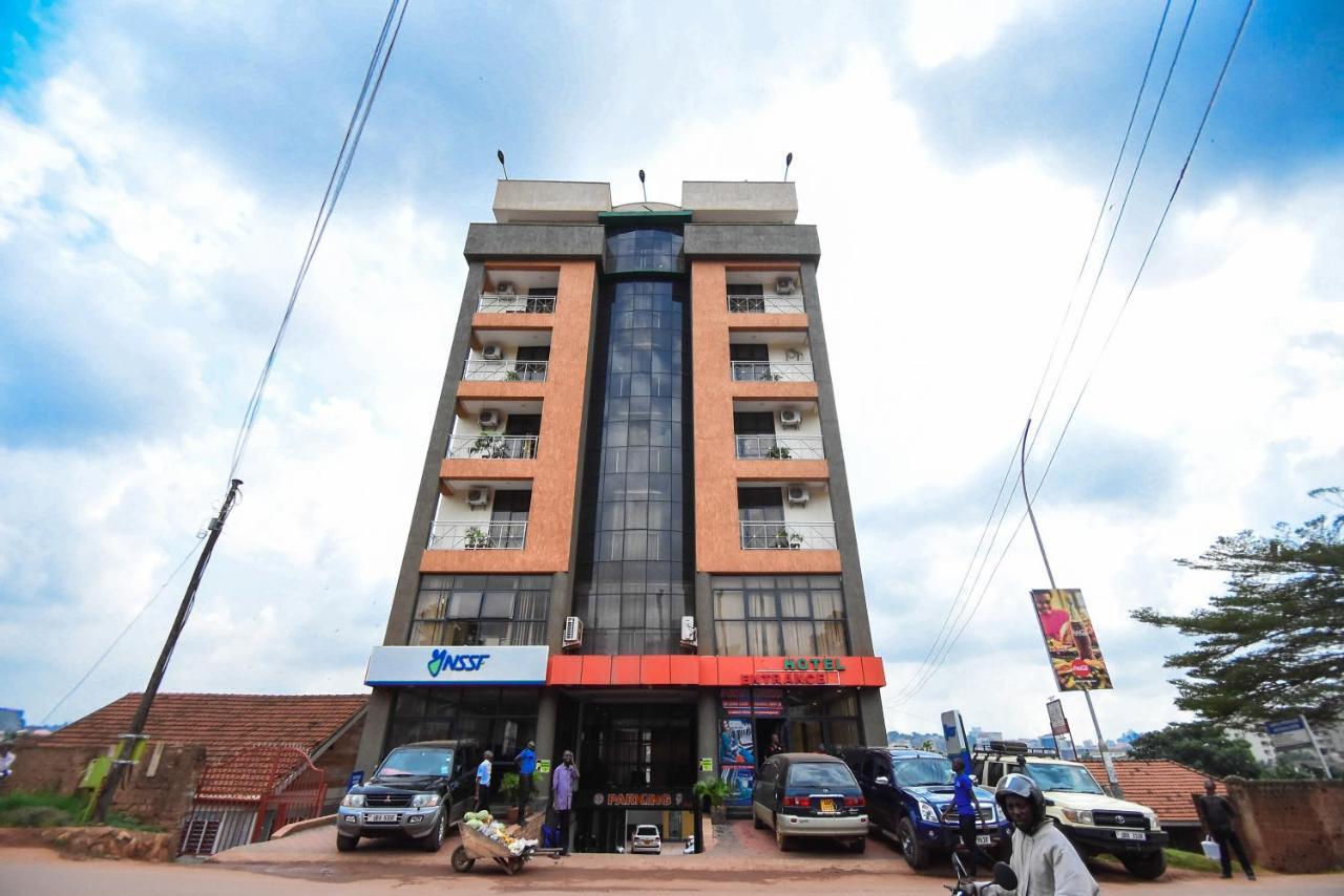 Hotel Ok Kampala Esterno foto