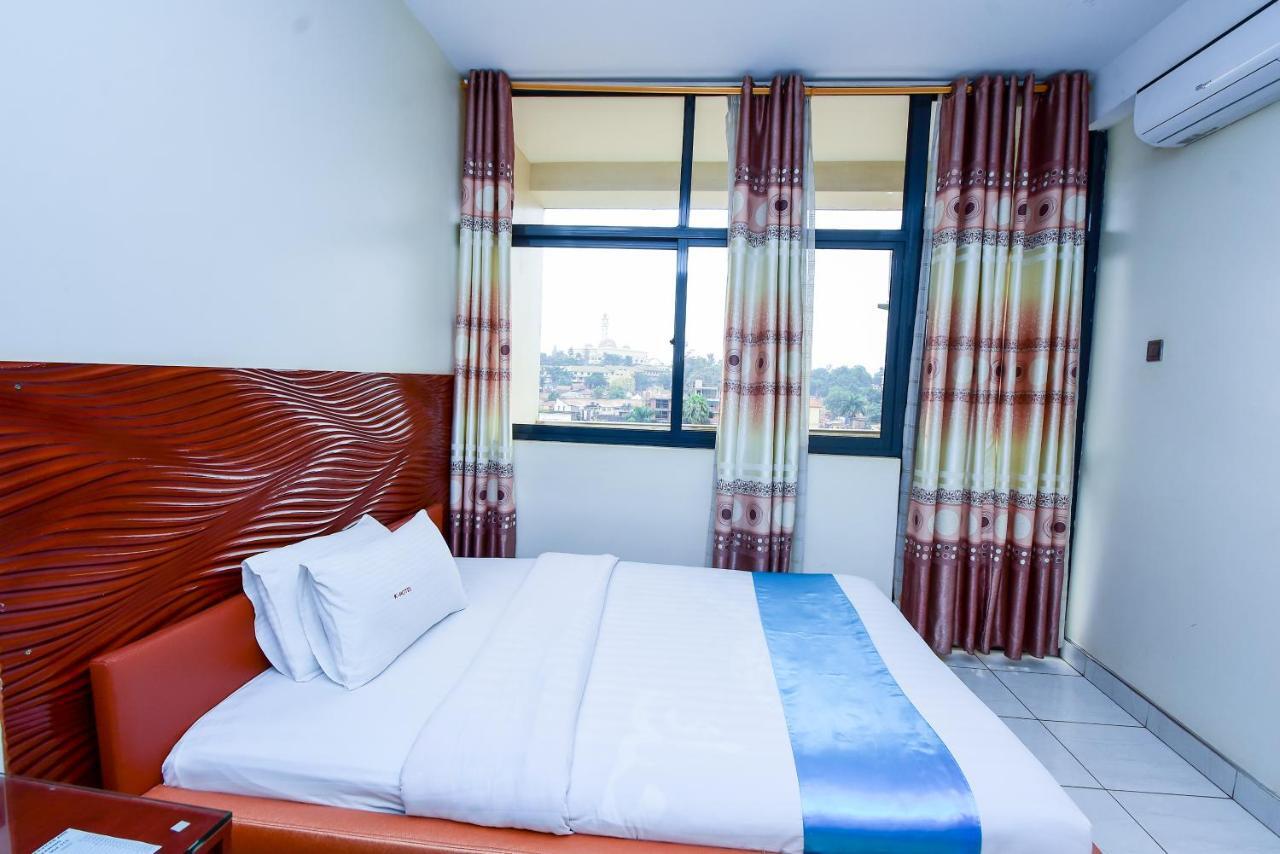Hotel Ok Kampala Esterno foto