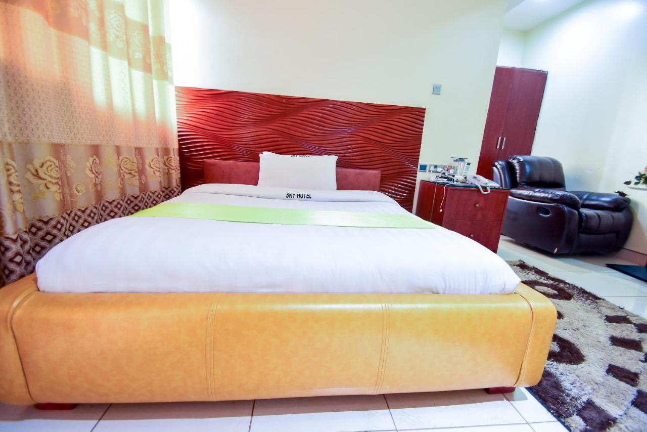 Hotel Ok Kampala Esterno foto